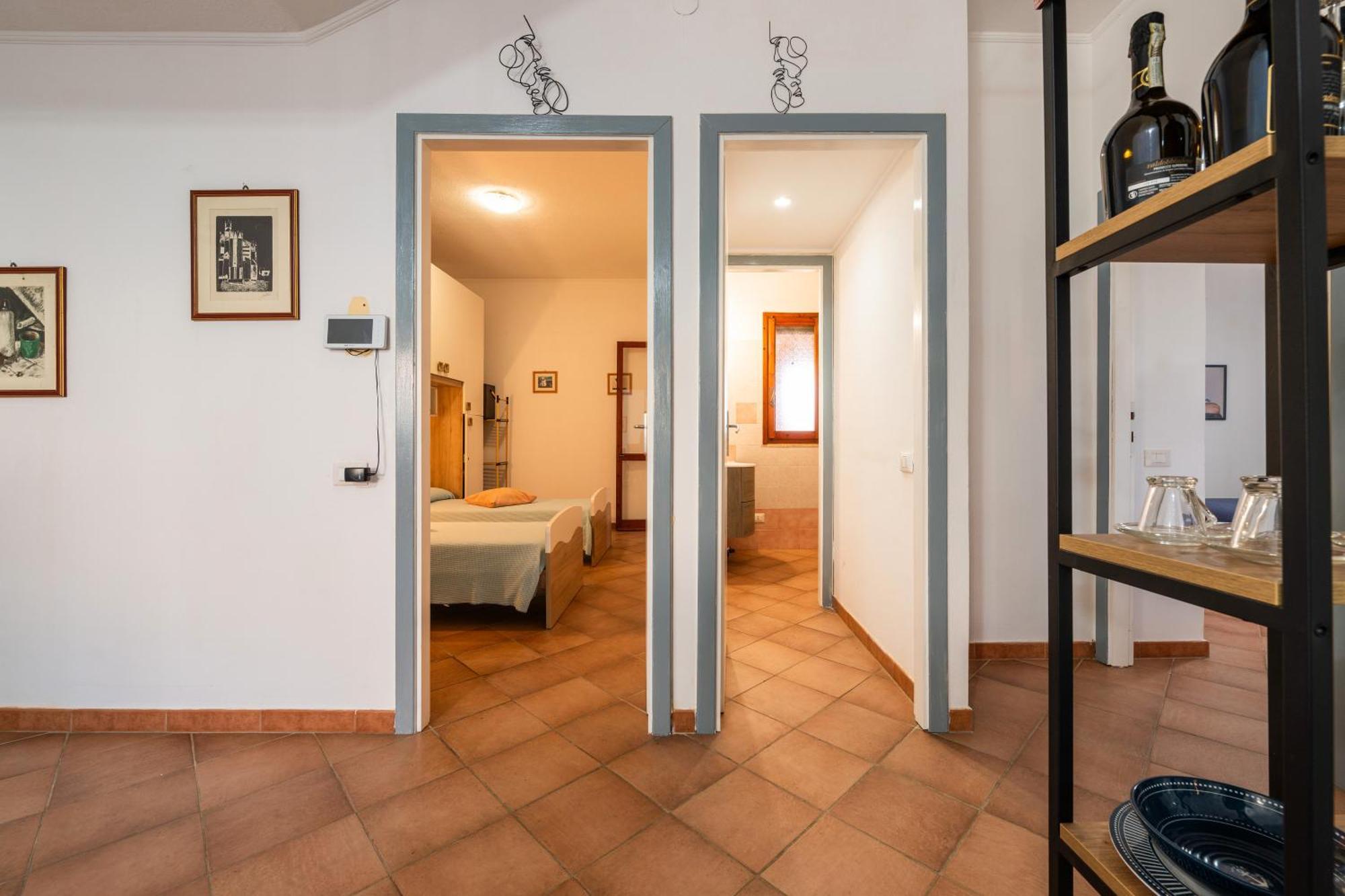 Casa Vacanza Mar Mediterraneo Quartu SantʼElena Exterior foto